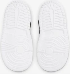 Nike Jordan 1 Low (TD) CI3436-612 Zwart / Rood-21 -Goedkope Kleintje Kleding Winkel 1143x1200