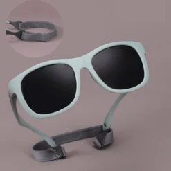 Maesy - Baby Zonnebril Luca - 1-3 Jaar - Dreumes En Peuter - Flexibel Buigbaar - Verstelbaar Elastiek - Gepolariseerde UV400 Bescherming - Unisex Babyzonnebril Vierkant - Zwart 14 Maesy - Baby Zonnebril Luca - 1-3 Jaar - Dreumes En Peuter - Flexibel Buigbaar - Verstelbaar Elastiek - Gepolariseerde UV400 Bescherming - Unisex Babyzonnebril Vierkant - Zwart -Goedkope Kleintje Kleding Winkel 1198x1200 7