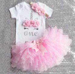 3 In 1 Set Cakesmash Outfit Meisje - Eerste Verjaardag Eenhoorn Jurk Set - Babykleding - Roze Unicorn - 1 Jaar -Goedkope Kleintje Kleding Winkel 1200x1189