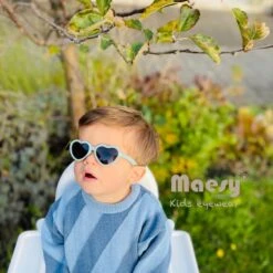 Maesy - Baby Zonnebril Maes - 0-2 Jaar - Flexibel Buigbaar - Verstelbaar Elastiek - Gepolariseerde UV400 Bescherming - Jongens En Meisjes - Hartvormige Babyzonnebril - Licht Roze 15 Maesy - Baby Zonnebril Maes - 0-2 Jaar - Flexibel Buigbaar - Verstelbaar Elastiek - Gepolariseerde UV400 Bescherming - Jongens En Meisjes - Hartvormige Babyzonnebril - Licht Roze -Goedkope Kleintje Kleding Winkel 1200x1200 100