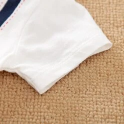 Nezr® Newborn - Baby Kleding Jongens - Baby Kleding Meisjes - Baby Cadeau - Kraam Cadeau - Romper Set - Babyshower Cadeau Setje Met Strikje 0-3 Maanden -Goedkope Kleintje Kleding Winkel 1200x1200 139