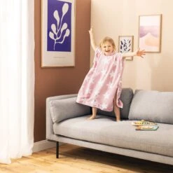 HOMELEVEL Badstof Poncho Voor Kinderen - Badponcho Voor Jongens En Meisjes - Met Capuchon - Strandponcho Van Zachte Stof -Goedkope Kleintje Kleding Winkel 1200x1200 194