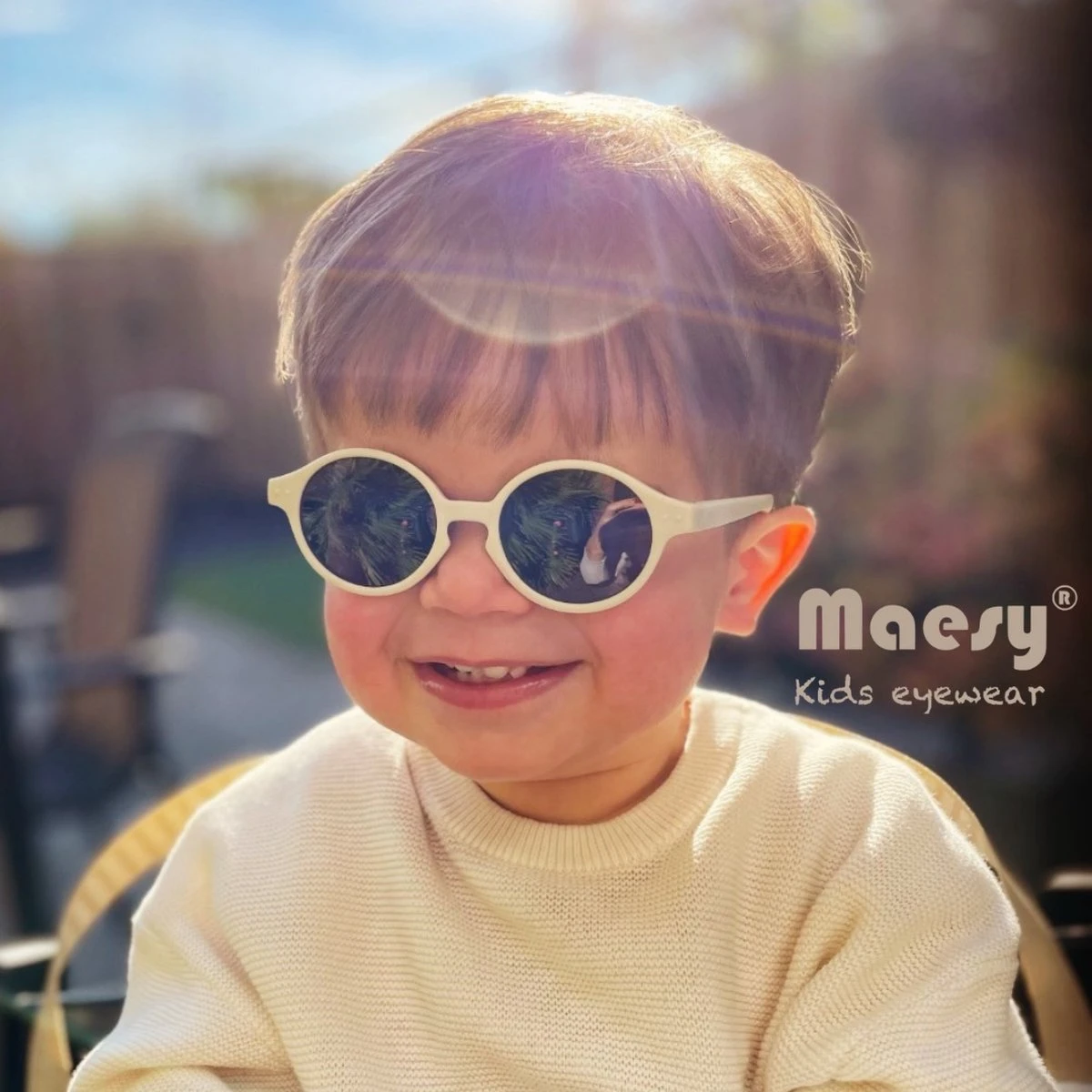 Maesy - Baby Zonnebril Noah - 0-2 Jaar - Flexibel Buigbaar - Verstelbaar Elastiek - Gepolariseerde UV400 Bescherming - Jongens En Meisjes - Babyzonnebril Ovaal - Licht Blauw 3 Maesy - Baby Zonnebril Noah - 0-2 Jaar - Flexibel Buigbaar - Verstelbaar Elastiek - Gepolariseerde UV400 Bescherming - Jongens En Meisjes - Babyzonnebril Ovaal - Licht Blauw - Afbeelding 3