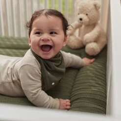 Jollein Slab Bandana Stargaze - Leaf Green - 2 Stuks 22 Jollein Slab Bandana Stargaze - Leaf Green - 2 Stuks -Goedkope Kleintje Kleding Winkel 1200x1200 329