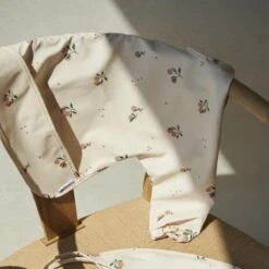 Liewood Merle Slabbetje Met Mouwen Peach/sea Shell Mix -Goedkope Kleintje Kleding Winkel 1200x1200 384