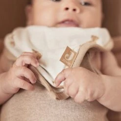 Jollein Slab Bandana Teddy Bear - 2 Stuks - GOTS -Goedkope Kleintje Kleding Winkel 1200x1200 547