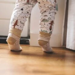 KipKep Babysokjes Zand: Bio Blijf-Sokjes - Maat 6-12 Maanden - Camel & Sand -Goedkope Kleintje Kleding Winkel 1200x1200 77