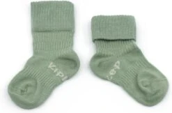 KipKep Babysokjes Groen: Bio Blijf-Sokjes - Maat 0-6 Mnd - Calming Green - 2 Paar -Goedkope Kleintje Kleding Winkel 1200x789 1