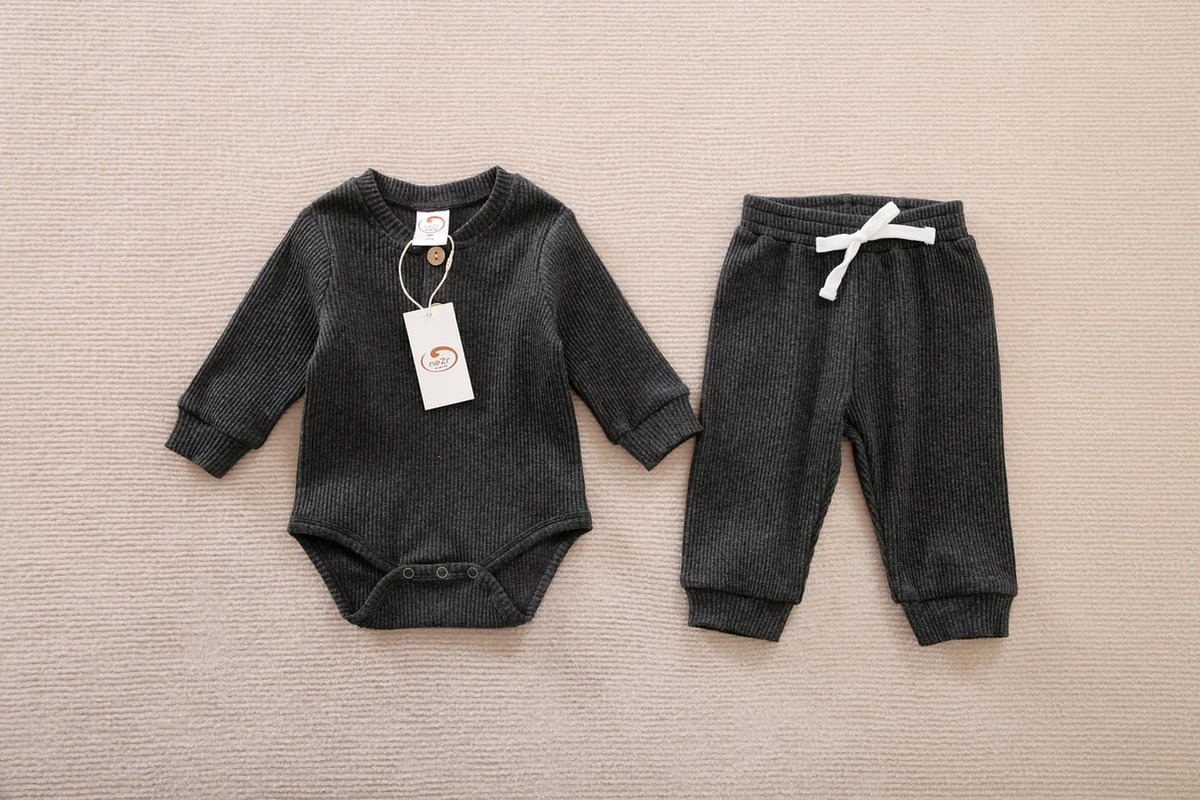 Nezr® Newborn - Baby Kleding Jongens - Baby Kleding Meisjes - Baby Cadeau - Kraam Cadeau - Romper Set - Babyshower Cadeau Setje - 0-3 Maanden 2 Nezr® Newborn - Baby Kleding Jongens - Baby Kleding Meisjes - Baby Cadeau - Kraam Cadeau - Romper Set - Babyshower Cadeau Setje - 0-3 Maanden - Afbeelding 2