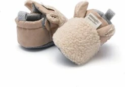 Babyslofjes - Antislip – Fleece Voering - Completebabyuizet - Slofjes Voor Je Baby, Dreumes Voor Jongens En Meisjes - 6-12 Maanden (12cm) - Lichtbruin -Goedkope Kleintje Kleding Winkel 1200x829 1