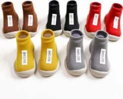 Merkloos Antislip Baby Schoentjes - Eerste Loopschoentjes – Completebabyuitzet - Maat 20,5 – 6-12 Maanden – Geel -Goedkope Kleintje Kleding Winkel 1200x967