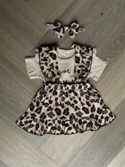 Merkloos Panterprint Setje Baby Kleding Meisje - 3 Delig - Haarband - Jurkje - Rompertje - Nude - Maat 74 - Babykleding - Baby Meisje Cadeau - Borduursel Tekst Mama