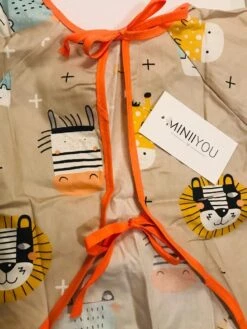 Slabbetje Lange Mouwen Met Opvangbak Jongens - Leeuw - 12-36 Maanden - Katoenen Mouwen Met Kunststof Voorzijde - Lange Mouwen Slabber -Goedkope Kleintje Kleding Winkel 900x1200 54