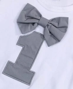 Merkloos 3-delige Set / Eerste Verjaardag / Jongen / Verjaardagsoutfit / 1 Jaar / One / Fotoshoot / Cakesmash / Cake Smash Outfit / Boy / Grijs / Wit / Strik / Maat 80 8 Merkloos 3-delige Set / Eerste Verjaardag / Jongen / Verjaardagsoutfit / 1 Jaar / One / Fotoshoot / Cakesmash / Cake Smash Outfit / Boy / Grijs / Wit / Strik / Maat 80 -Goedkope Kleintje Kleding Winkel 985x1200 1